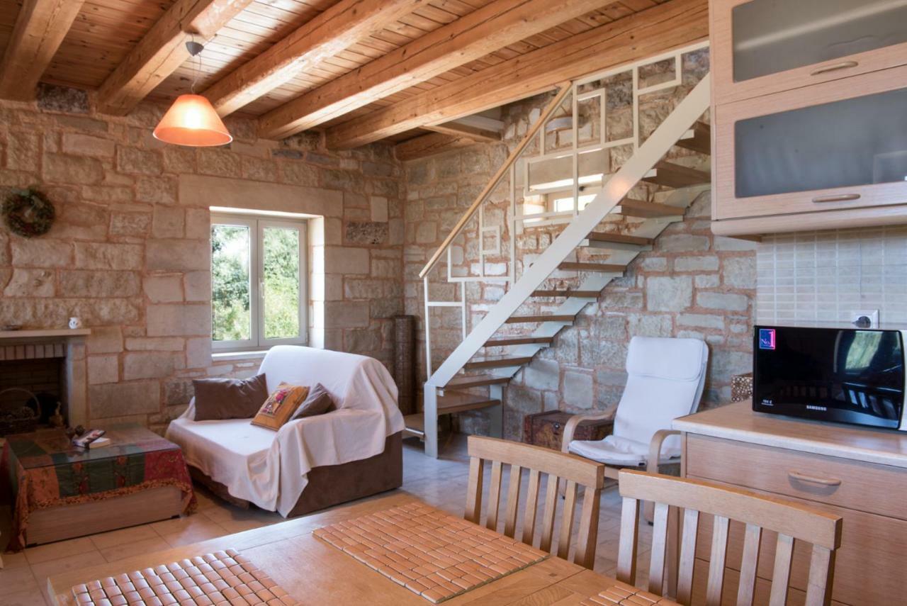 Pantanassa Villas Agia Marina  Екстер'єр фото