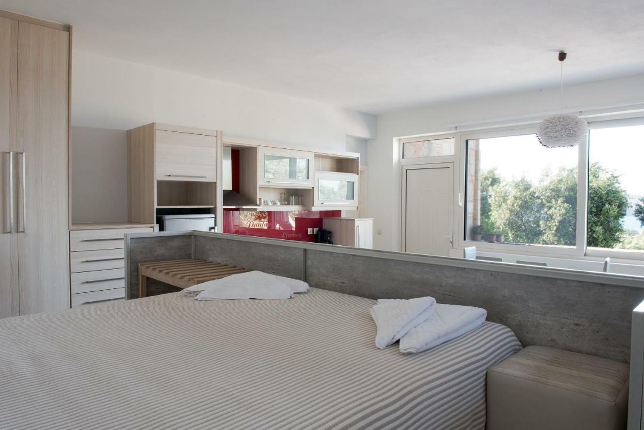 Pantanassa Villas Agia Marina  Екстер'єр фото