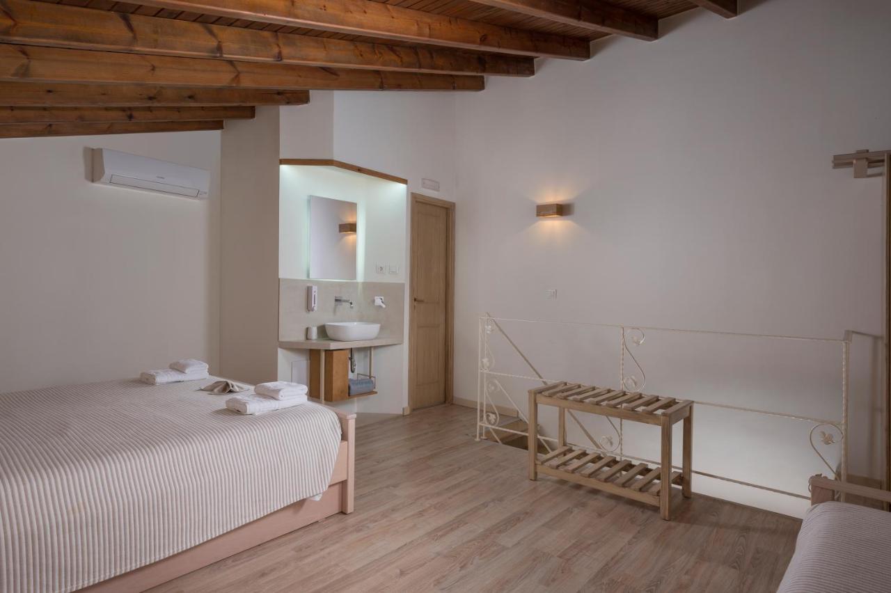 Pantanassa Villas Agia Marina  Екстер'єр фото